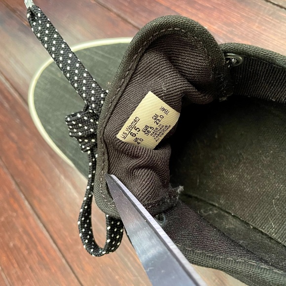 Vans Classic Low Top Skate Sneakers Shoes - Picture 5 of 8